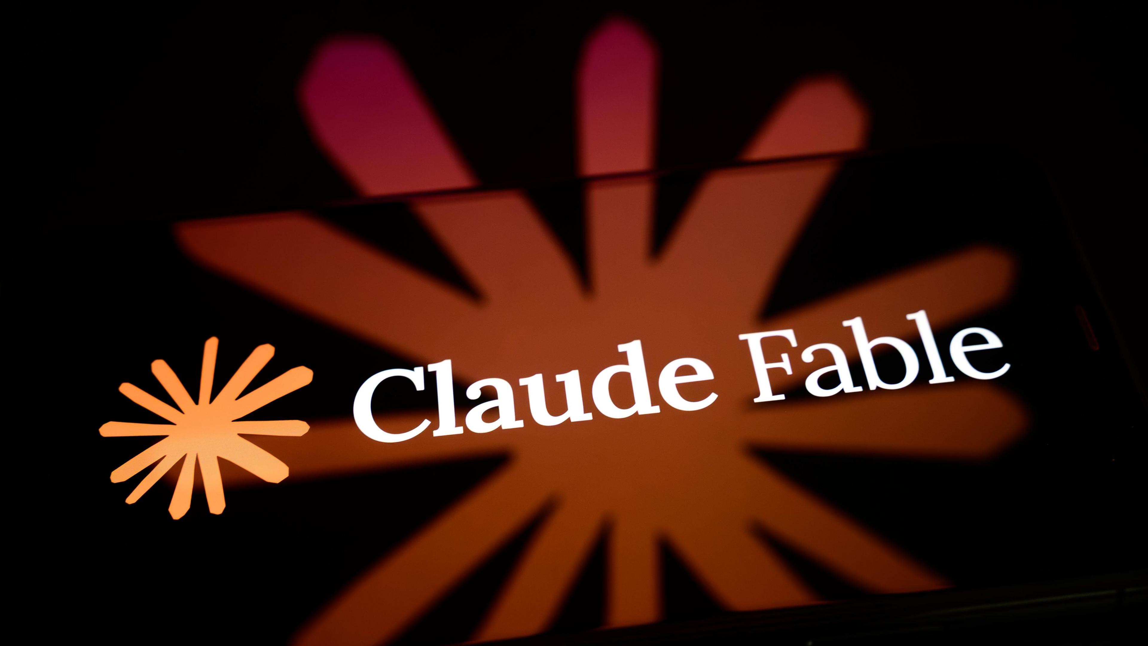 Anthropic's Claude Fable 5 and Mythos 5 AI suspended over security fears - BBC News